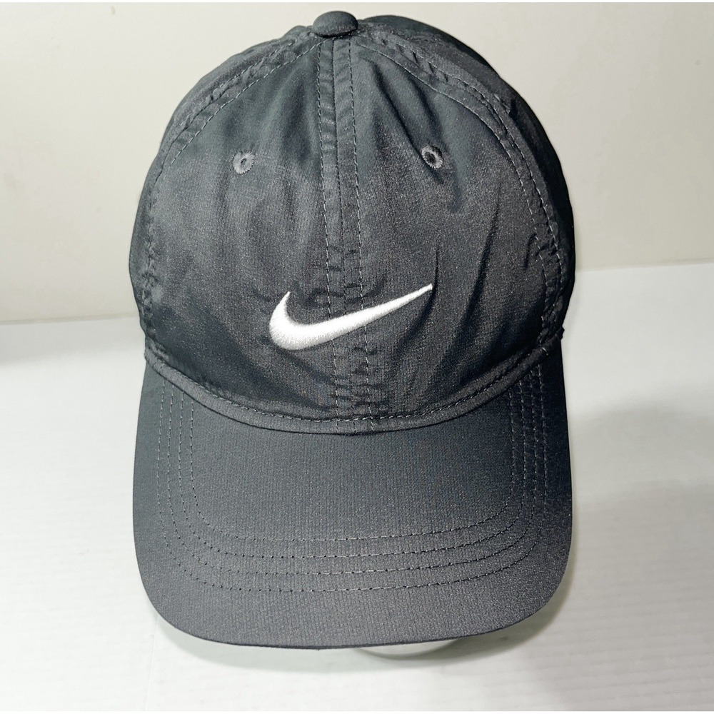 Nike‎ Running Hat Kids OS Black Adjustable Sports Logo Gym Outdoors